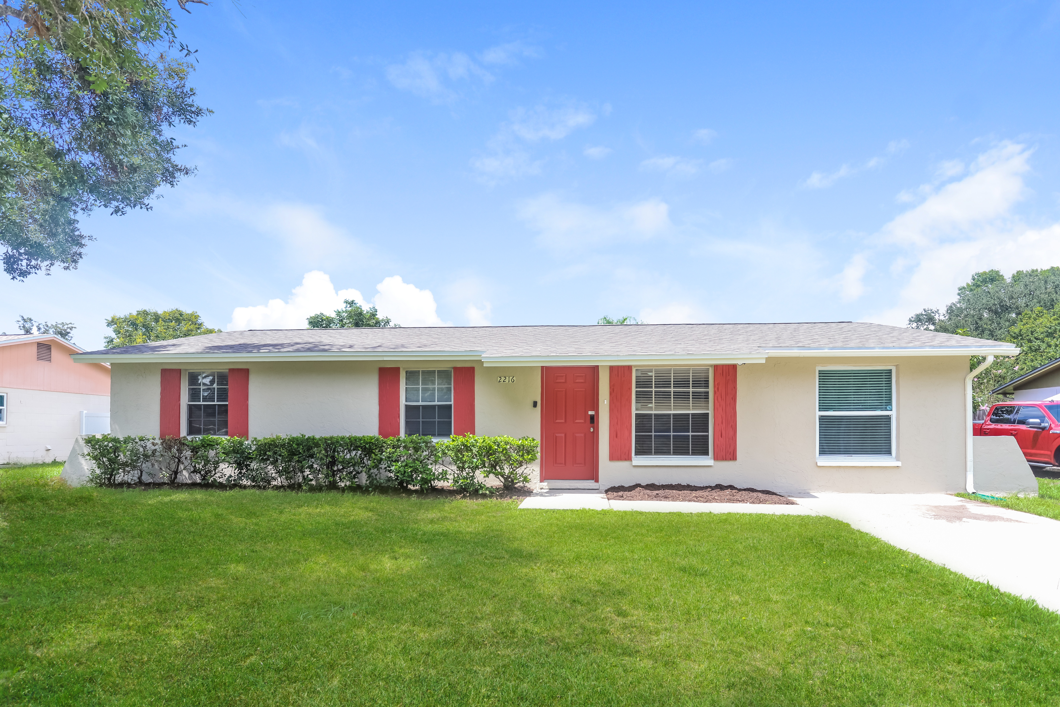 2216 SELKIRK ST VALRICO, FL 33594